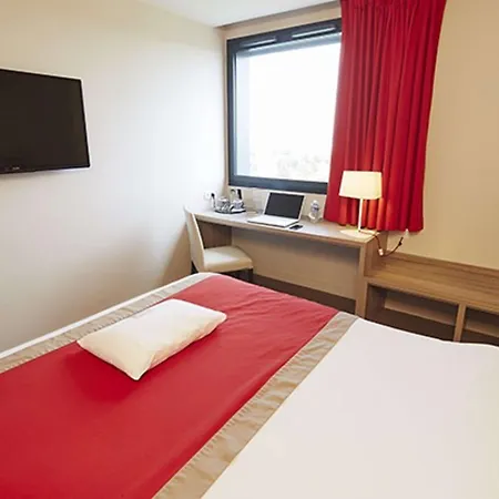 Hotel Ibis Lyon Est 3*
