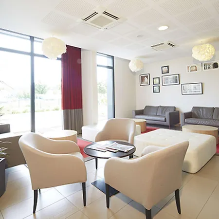 Ibis Lyon Est Мезье