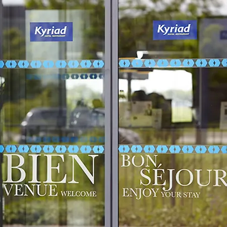 Ibis Lyon Est Отель 3*