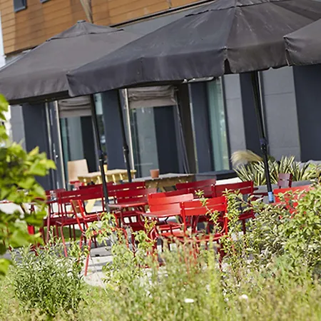 Отель Ibis Lyon Est 3*