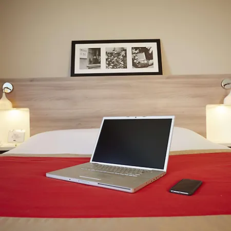 Ibis Lyon Est 3* Мезье