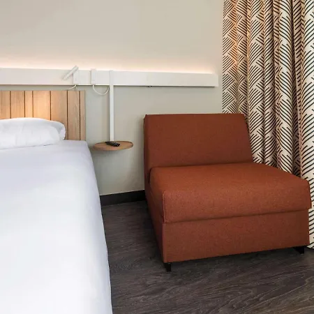 Ibis Lyon Est Hotel 3*