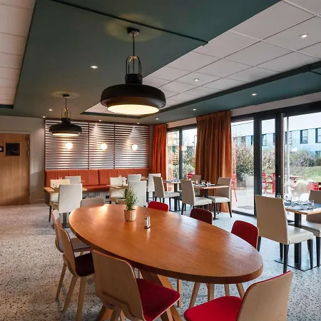 Ibis Lyon Est