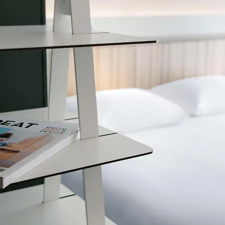 Ibis Lyon Est Hotel 3*