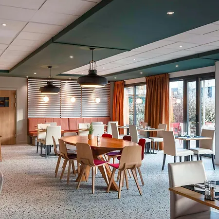 Ibis Lyon Est 3*