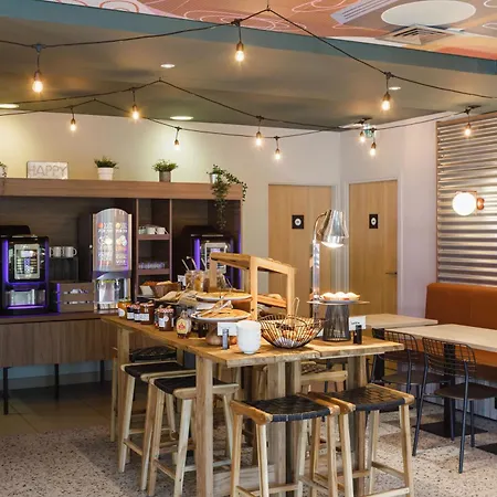 Ibis Lyon Est 3* Мезье