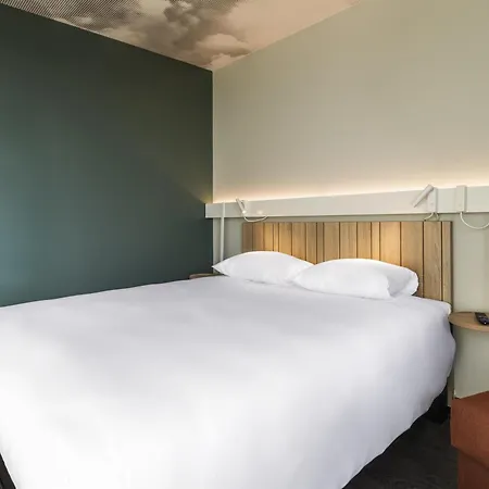 Отель Ibis Lyon Est 3*