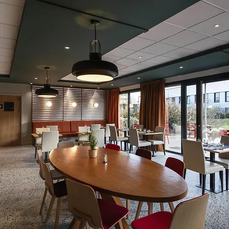 Ibis Lyon Est 3* Мезье