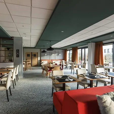 Ibis Lyon Est Отель Мезье
