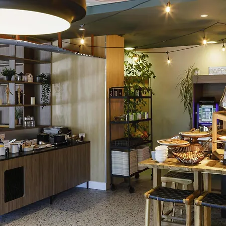 Kyriad Lyon Est - Zi - Aéroport Meyzieu