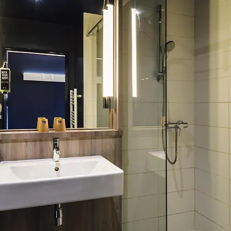 Ibis Lyon Est Мезье