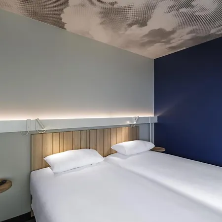 Ibis Lyon Est 3* Мезье