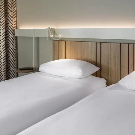 Отель Ibis Lyon Est