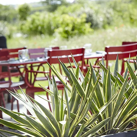 Ibis Lyon Est 3* Мезье