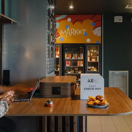 Ibis Lyon Est Отель